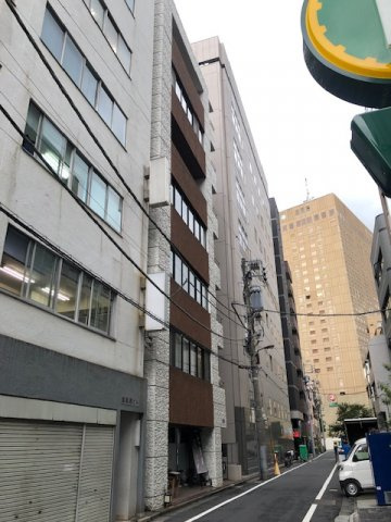 ＩＷＯビルの外観