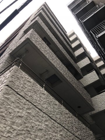 ＩＷＯビルの外観