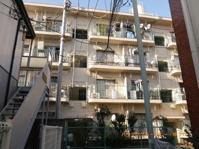 【外観】 | 三田池袋西コーポ | ＲＣ造の重厚感ある建物です。