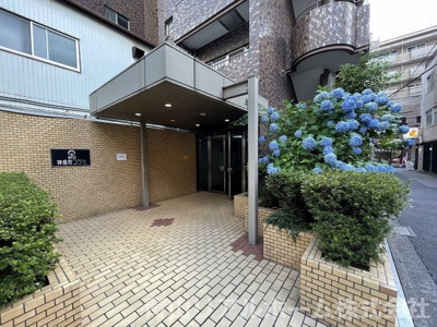 【エントランス】 | 朝日神保町プラザ