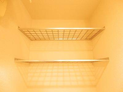 ベラジオ四条烏丸の内装|洗濯機置場上段