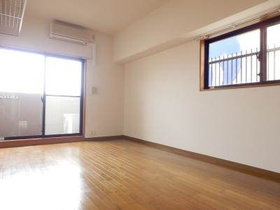 ベラジオ四条烏丸の居間・リビング