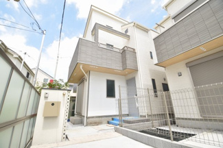 【外観】 | 閑静な住宅街で落ち着いた雰囲気です。お客様のご都合でいつでもご内覧可能で御座います。