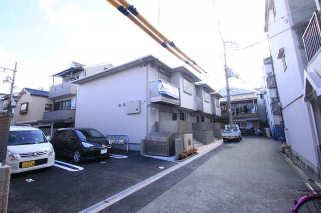 ラガールの周辺