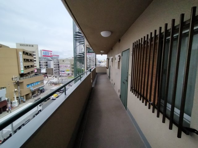 ハイマートニュー関目の展望|廊下部分です。綺麗に管理清掃されています。