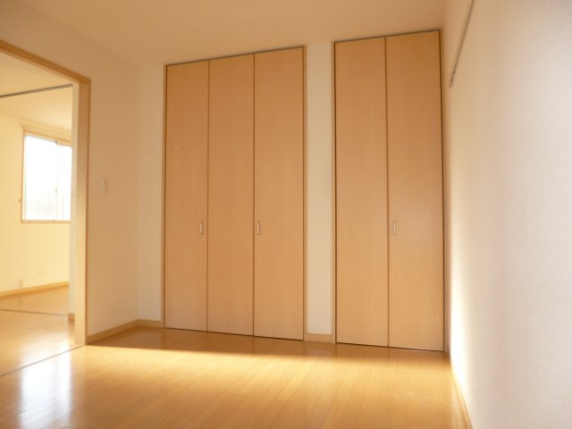 都窪郡早島町前潟のアパートの内装|洋室