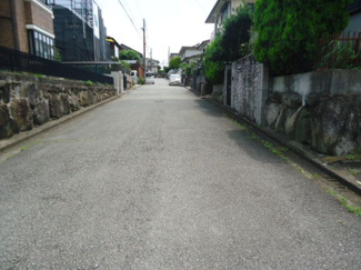 【前面道路含む現地写真】