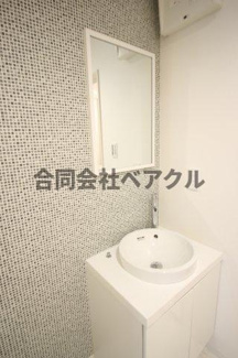 【洗面所】 | メゾンルイ | ゆったりとスペースのある洗面所