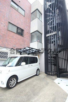 【駐車場】 | メゾンルイ | 駐車場があります