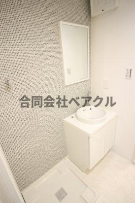 【洗面所】 | メゾンルイ | 忙しい朝には欠かせない洗面所です