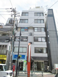 【外観】 | 鉄筋コンクリート造のがっちりとした建物。