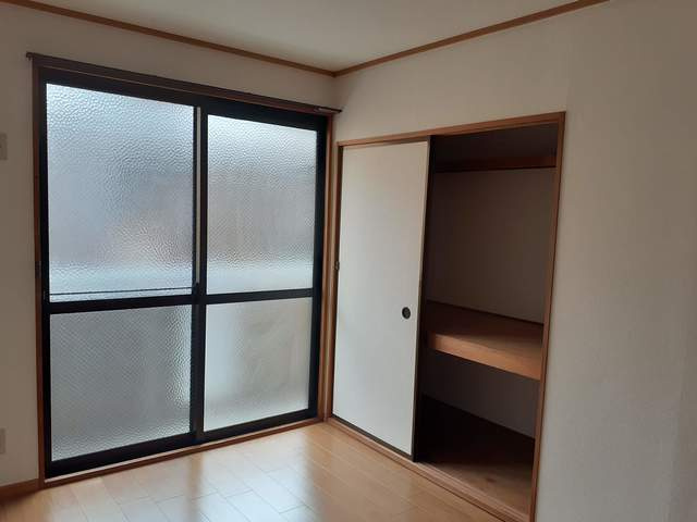 グランメール須田の洋室