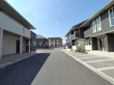 【駐車場】 | ルワンジュＣ