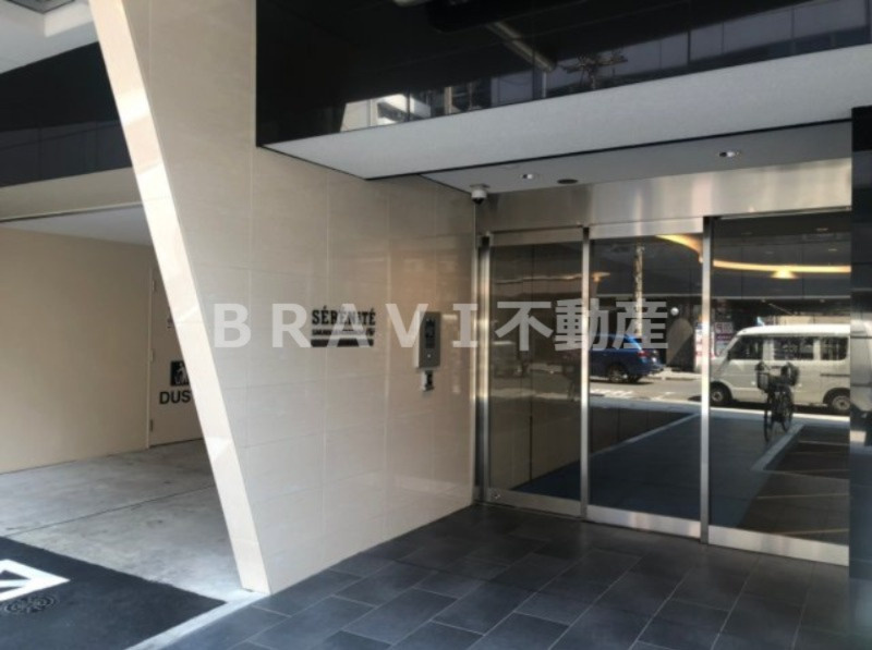 セレニテ堺筋本町プリエ　BRAVI不動産のエントランス|【セレニテ堺筋本町プリエ】建物の内部です