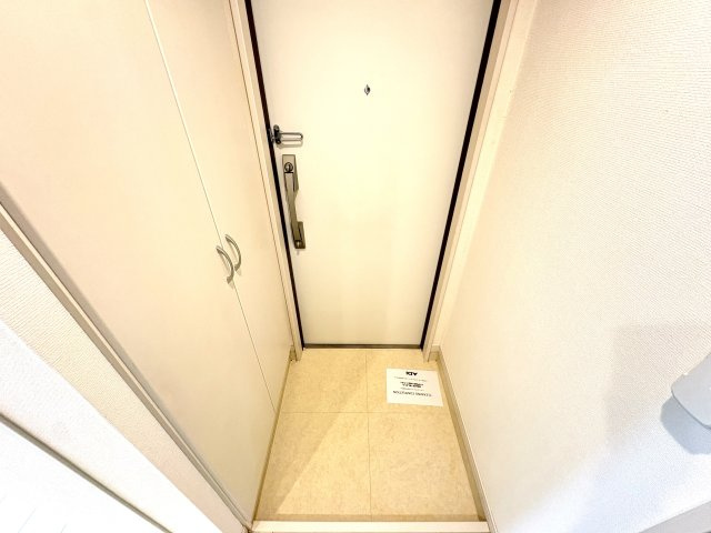 リブリ・こだま拝島町の玄関