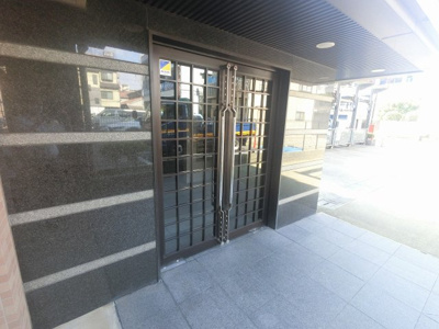 【エントランス】 | グランイーグル多摩川緑地Ⅺ | エントランス部分です。
