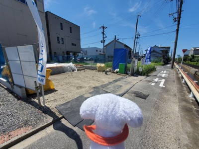 【前面道路含む現地写真】 | 南区鶴見通5丁目20-1期　1号棟★仲介手数料無料★（千鳥小学校・名南中学校） | 8/27撮影
新築戸建の事はマックバリュで住まい相談へお任せください。