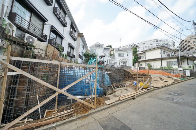 和田町駅徒歩２分の好立地！人気の星川小学校区♪保土ヶ谷区星川3丁目　全３棟新築戸建ての外観