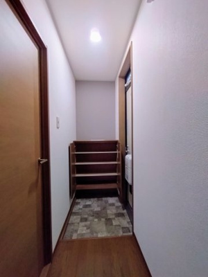 【玄関】 | ニューオーティスA棟