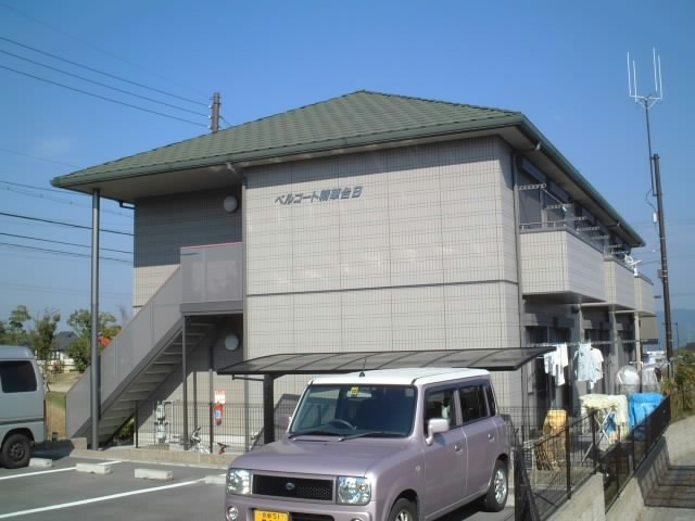 ベルコート精華台Bの外観