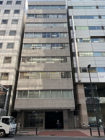 第７東ビルの外観
