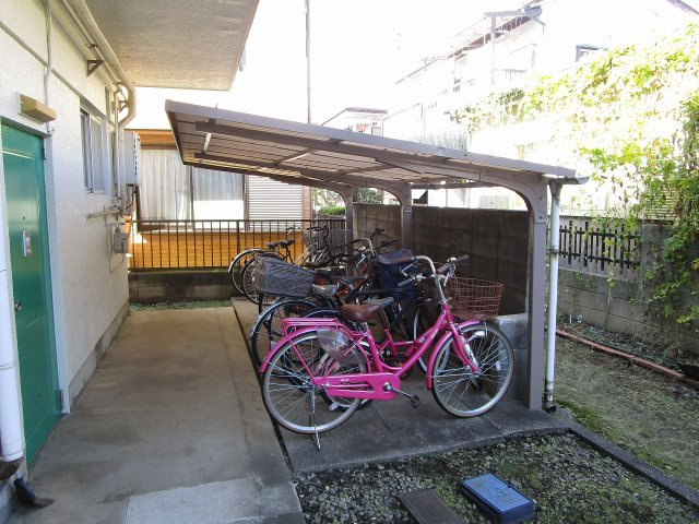 【設備】 | ウィルコート | 屋根付き駐輪場