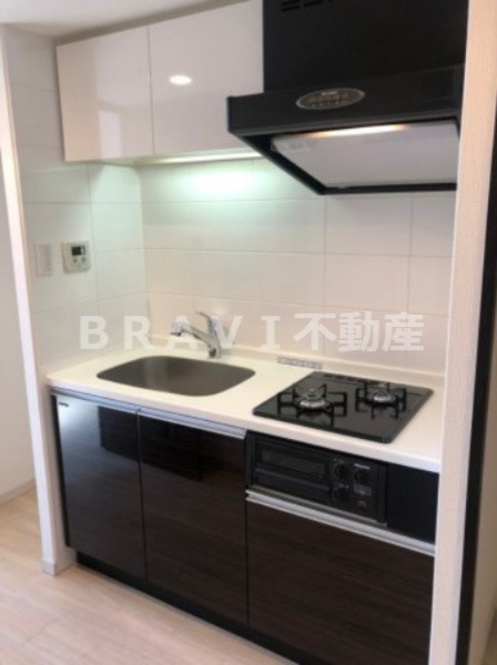 カスタリア堺筋本町　BRAVI不動産のキッチン|【カスタリア堺筋本町】お料理しやすいキッチンです