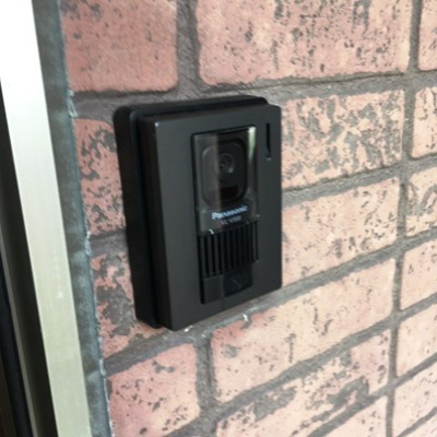 【セキュリティ】 | コスモシャトー原Ⅱ | 訪問者が確認できるTVインターホン