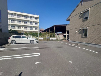 【駐車場】