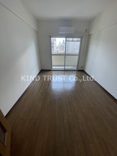 フォレスト106の居間・リビング