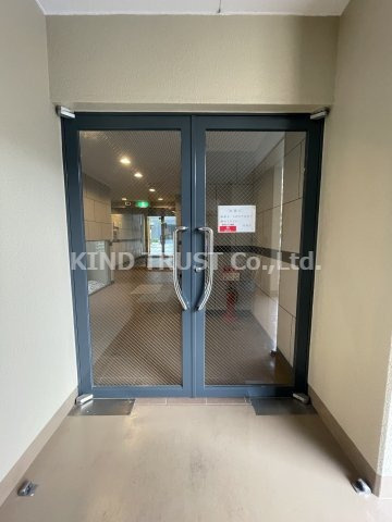 フォレスト106のエントランス|毎日通るエントランスはこのようになっています