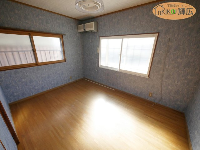 加古川市加古川町中津　中古戸建の子供部屋