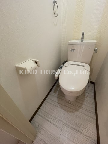 ディー・シモンズ梅田のトイレ|ゆったりとした空間のトイレです