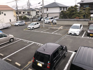 【駐車場】