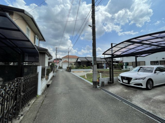 【前面道路含む現地写真】