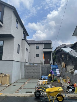 【外観】 | 日野市東豊田3丁目新築戸建て2棟現場B号棟 | 7月完成予定