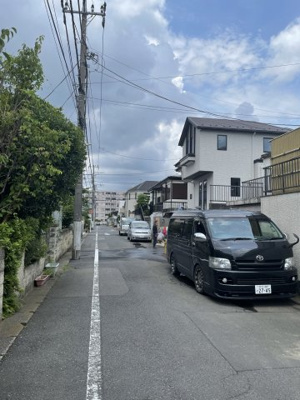 【前面道路含む現地写真】 | 日野市東豊田3丁目新築戸建て2棟現場B号棟