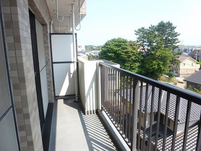 【バルコニー】 | グラースマロニエ | ※他部屋の参考写真です