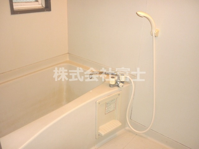 妙見ハイツの浴室