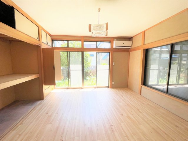 市原市馬立1899貸家の居間・リビング