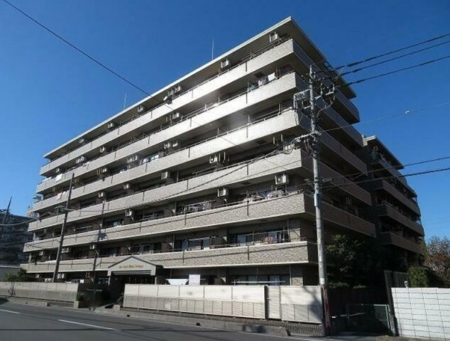 モアグランデ南越谷の外観