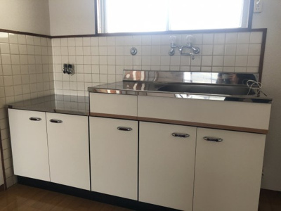 【キッチン】 | コーポ福島 | コンパクトなキッチンで掃除もラクラク