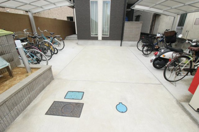 【駐車場】 | グランデロート久宝寺 | 駐輪場