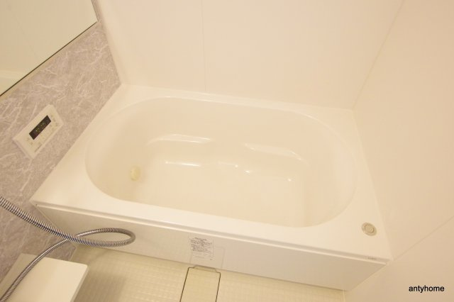 MBC RESIDENCE 仲介手数料無料の浴室