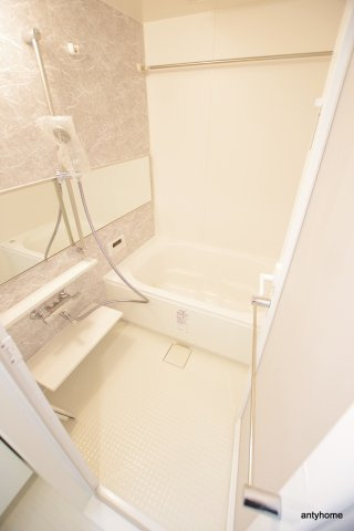 MBC RESIDENCE 仲介手数料無料の浴室
