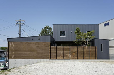 【外観】 | 古戦場公園西の家