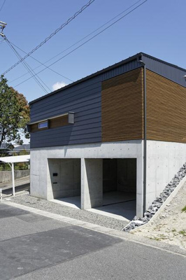 【駐車場】 | 古戦場公園西の家