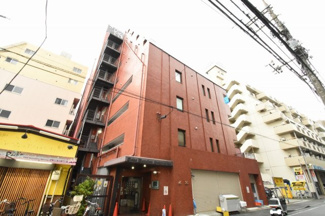 【外観】 | 総戸数３７戸、昭和５６年８月築、管理人は日勤勤務につき管理体制良好です♪