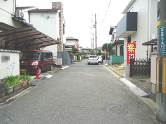【前面道路含む現地写真】