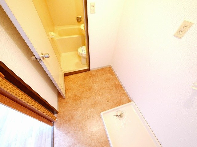 WEST　PADDYの設備|室内洗濯置場